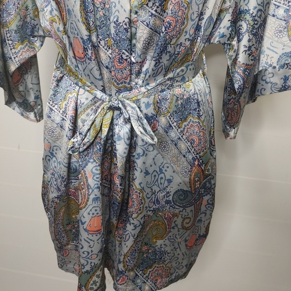 VICTORIA Secret paisley satin robe XS/S - Picture 4 of 11